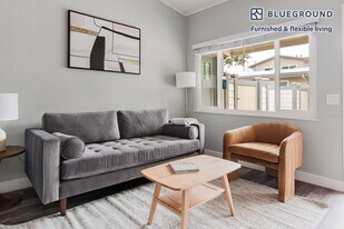 727 Layne Ct in Palo Alto, CA - Building Photo