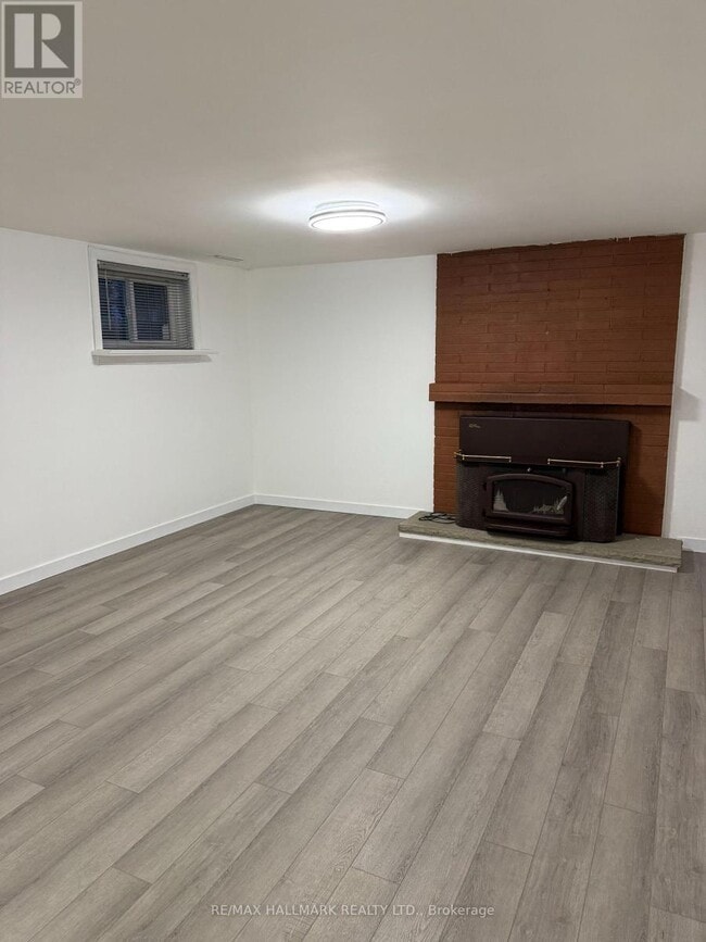 43 Commons Dr in Toronto, ON - Building Photo - Building Photo