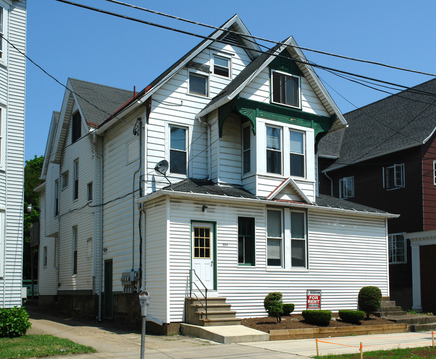 324 W 8th St in Erie, PA - Building Photo