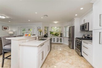 14755 SW 123rd Ave in Miami, FL - Building Photo - Building Photo