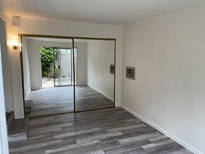 7821 Forsythe St in Sunland, CA - Building Photo - Building Photo