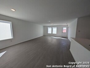 4618 Legacy Pt in Von Ormy, TX - Building Photo - Building Photo