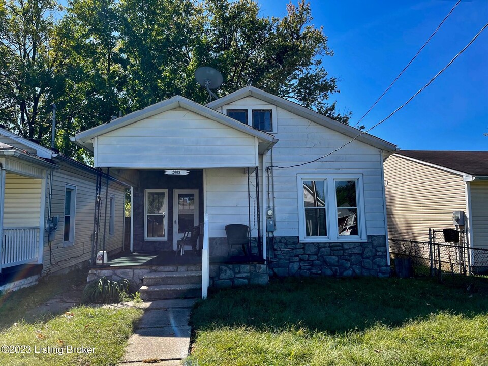 2009 Silver St in New Albany, IN - Building Photo