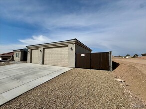 3471 Sunglow Dr in Bullhead City, AZ - Building Photo - Building Photo