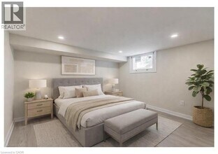 129 E 22nd St in Hamilton, ON - Building Photo - Building Photo