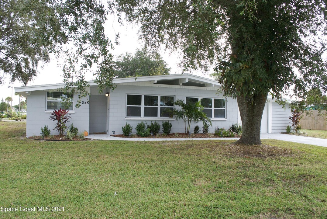 245 Sabal Ave in Merritt Island, FL - Building Photo