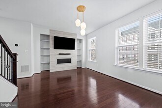 7316 Elkridge Crossing Way in Elkridge, MD - Building Photo - Building Photo