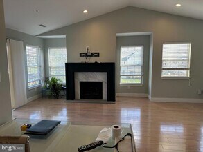 9 Wagon Wheel Rd in Quakertown, PA - Building Photo - Building Photo