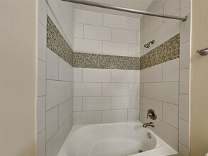 15606 Mossy Park in Cypress, TX - Foto de edificio - Building Photo