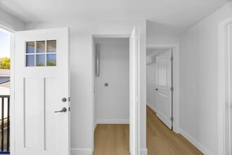 1603 Vuelta Grande Ave in Long Beach, CA - Building Photo - Building Photo