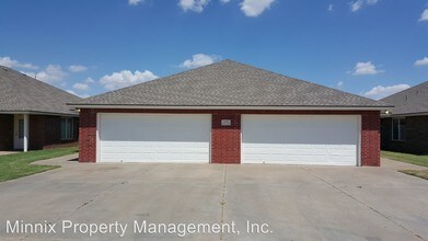 610 N Englewood Ave in Lubbock, TX - Building Photo - Building Photo