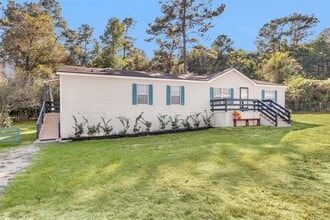 11261 Rose Rd in Conroe, TX - Foto de edificio - Building Photo