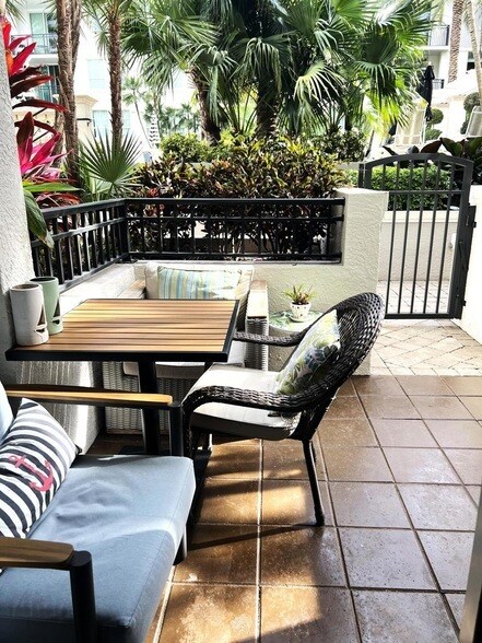 600 S Dixie Hwy, Unit 512 in West Palm Beach, FL - Building Photo - Building Photo