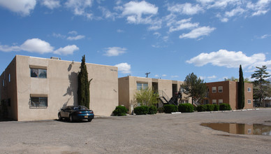 8309-8317 Marquette Ave NE in Albuquerque, NM - Building Photo - Building Photo