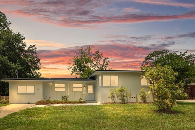 property at 7464 Old Kings Rd S