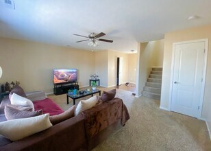 2607 Blueline Cir in Manhattan, KS - Building Photo - Building Photo