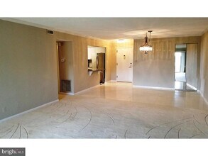 21122 Valley Forge Cir in King of Prussia, PA - Building Photo - Building Photo