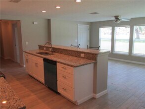 23112 Central Ave in Port Charlotte, FL - Building Photo - Building Photo