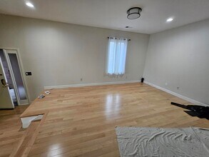 187 Sandcastle Key in Secaucus, NJ - Building Photo - Building Photo