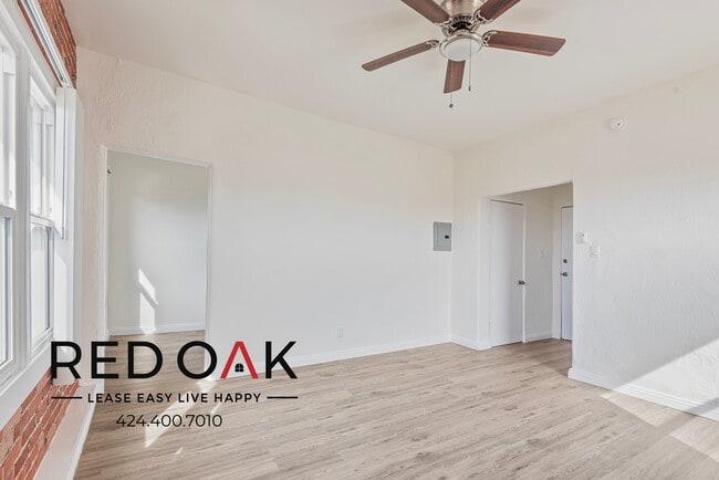 property at 1518 S Wilton Pl