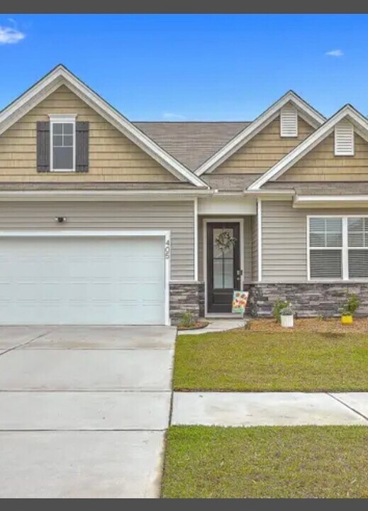 405 Bering Ln in Summerville, SC - Building Photo