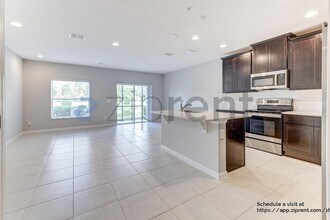 432 Cape Honeysuckle Pl in Sanford, FL - Building Photo - Building Photo