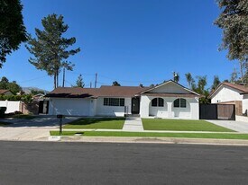 18371 Lahey St in Porter Ranch, CA - Building Photo