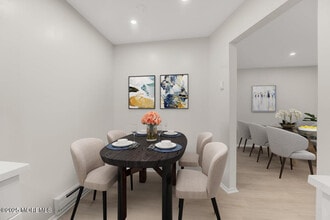 178 Amberly Dr in Englishtown, NJ - Building Photo - Building Photo