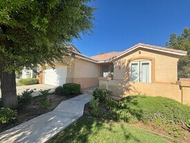 44547 17th St W in Lancaster, CA - Building Photo