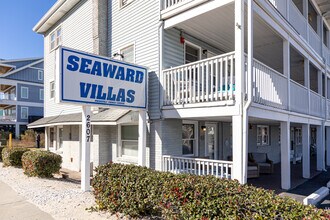 Seaward Villas in North Myrtle Beach, SC - Building Photo - Building Photo