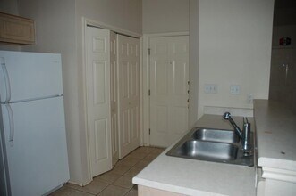 8700 Weiser Dr in Austin, TX - Building Photo - Building Photo