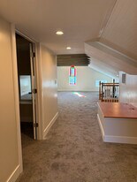 7601 Hamilton Ave in Cincinnati, OH - Building Photo