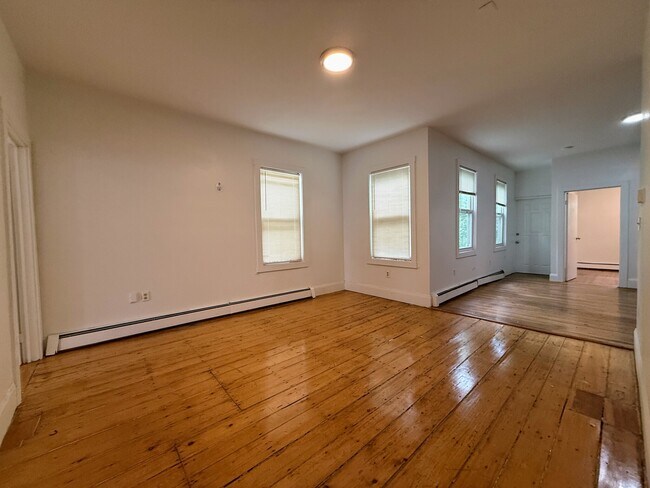 12 Creighton St, Unit 2 in Boston, MA - Building Photo - Building Photo
