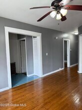 541 Washington Ave in Albany, NY - Building Photo - Building Photo