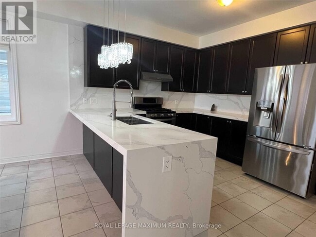property at 1 Janes Cres