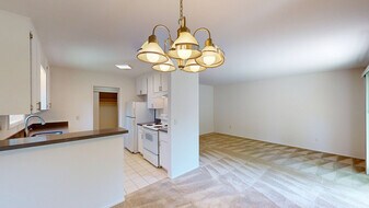 348 Robinson St in Sonoma, CA - Building Photo