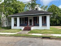 1316 Chamberlain Ave