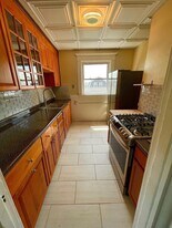 250 Central Ave, Unit 2 in New Bedford, MA - Building Photo