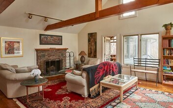 5 Beachwood Drive, Unit 114 in Stockbridge, MA - Building Photo - Building Photo