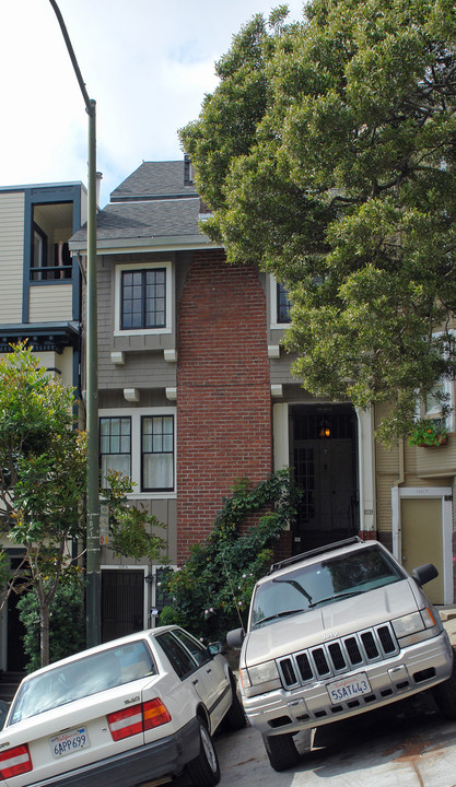 1037 Broadway in San Francisco, CA - Building Photo