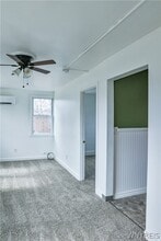 21 Center St, Unit Upper in Angola, NY - Building Photo - Building Photo