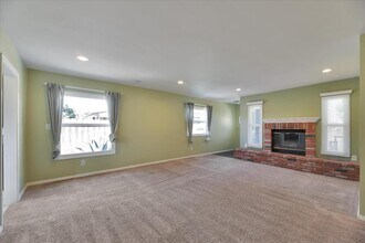 5341 Waring Rd in San Diego, CA - Building Photo - Building Photo