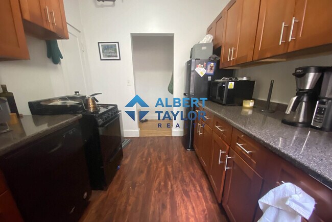 1616 Commonwealth Ave, Unit 3 in Boston, MA - Building Photo - Building Photo