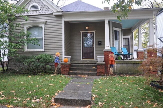 property at 324 S Broadway Park