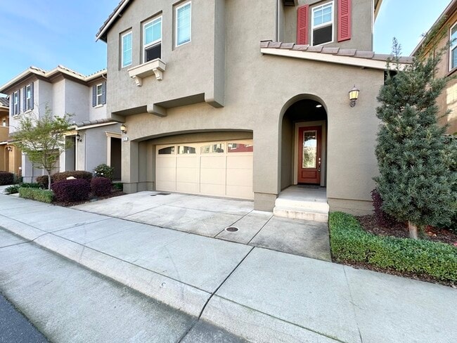 6025 Palermo Way in Roseville, CA - Building Photo - Building Photo