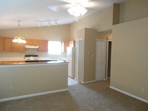 1903 E Maple Park Dr in Westfield, IN - Building Photo - Building Photo