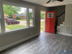 4202 Thomas Dr in Richmond, VA - Foto de edificio - Building Photo