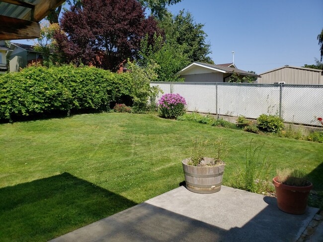 835 Grelle Dr in Lewiston, ID - Building Photo - Building Photo