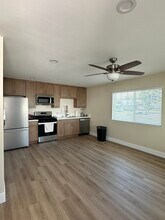 16656 Ross Ln, Unit ADU in Huntington Beach, CA - Building Photo - Building Photo