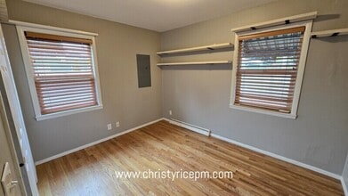 238 Park Pl N in Renton, WA - Building Photo - Building Photo